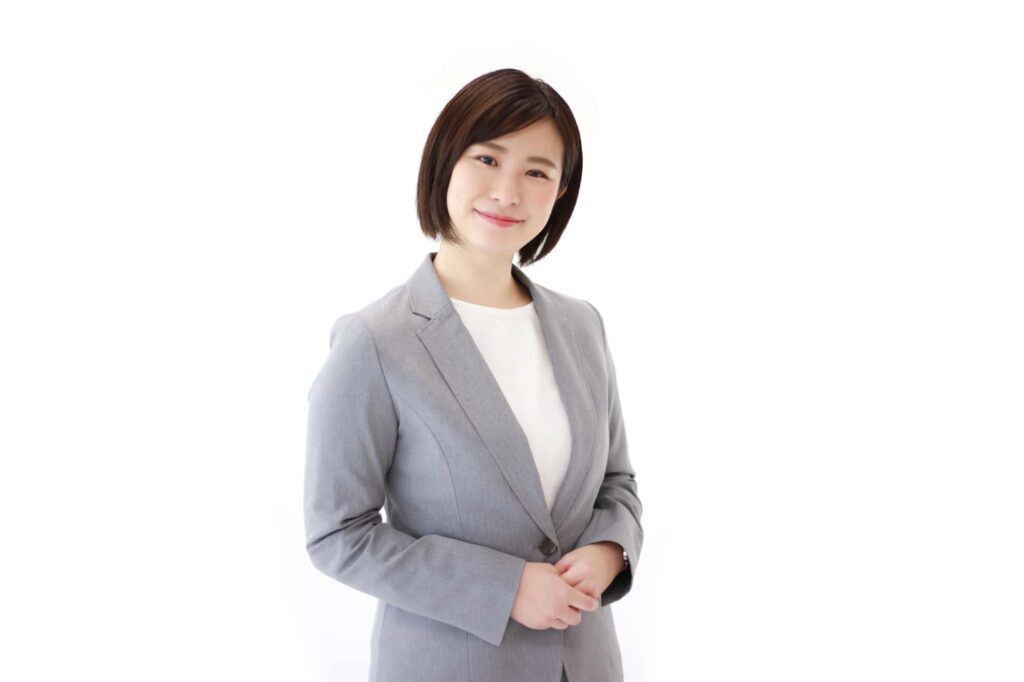 微笑むビジネスウーマンのポートレート