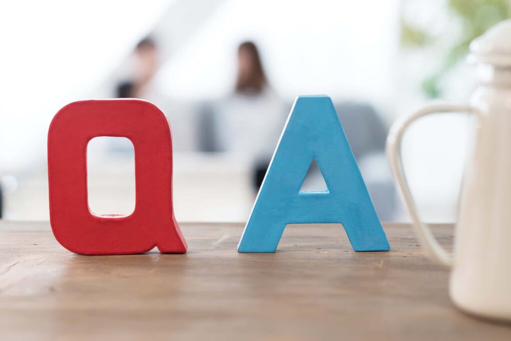 QとAの立体文字